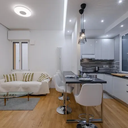 Apartment Casa Farini Towers By Bologna